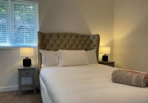 Ashford Holiday Home Sleeps 6 Free Parking Wifi